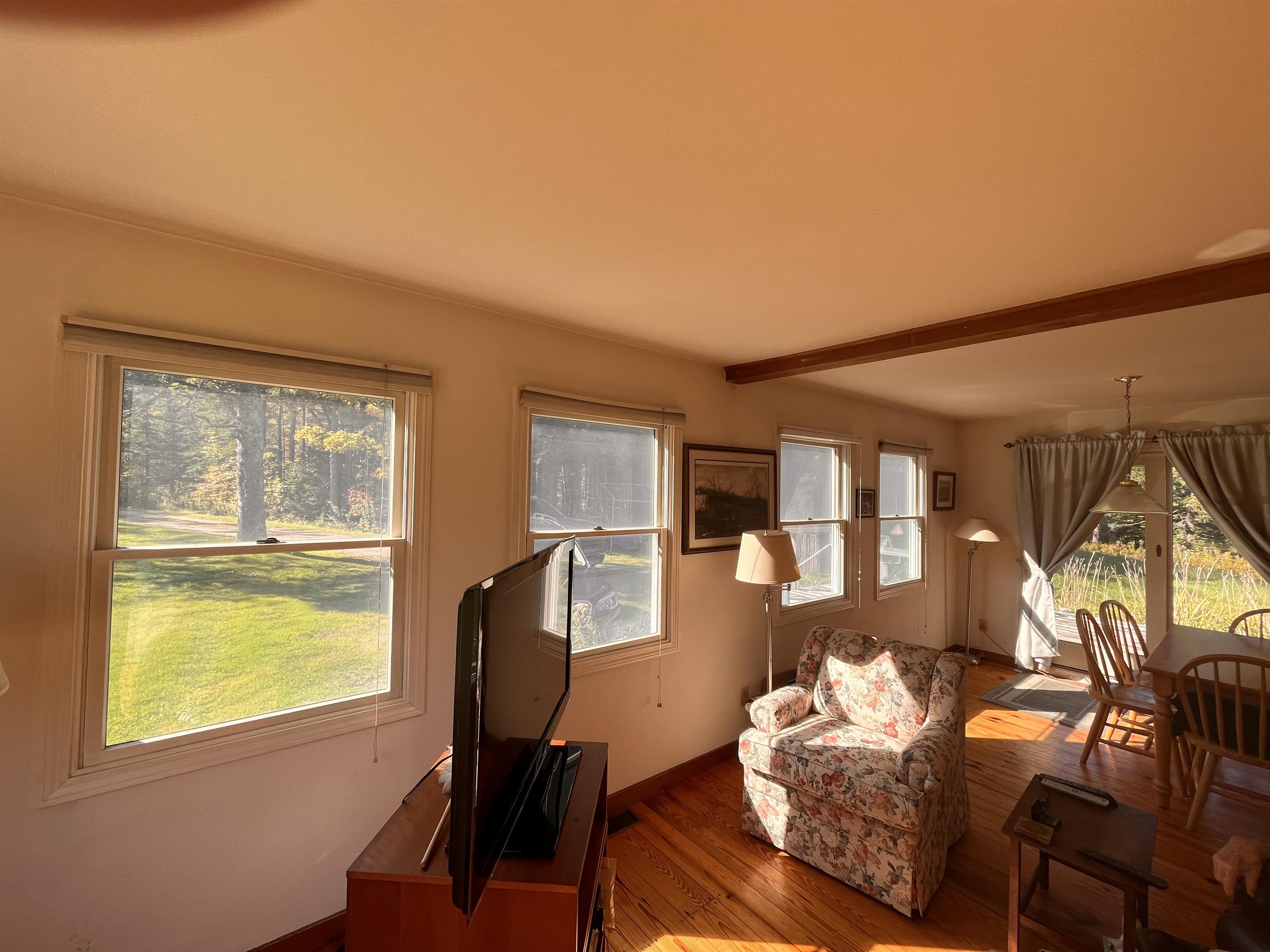 1174 Senor Road Warren, VT 05674 - Photo 4 of 35