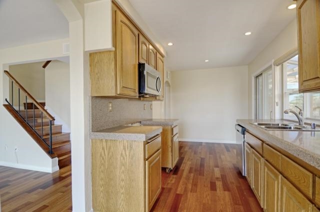 8874 Capcano Road San Diego, CA 92126 - Photo 11 of 24