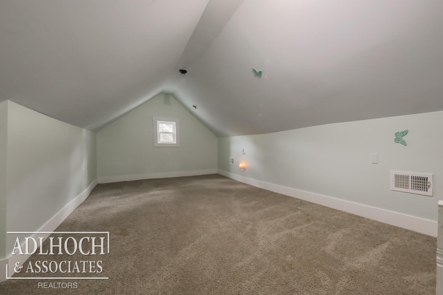 1438 Yorkshire Road Grosse Pointe Park, MI 48230 - Photo 17 of 19