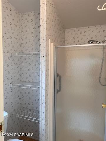 99 Alpine Prescott, AZ 86305 - Photo 13 of 25 a bathroom with a shower