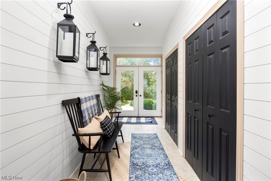 2097 Butler Road Wakeman, OH 44889 - Photo 4 of 34 Gorgeous modern entrywayw
