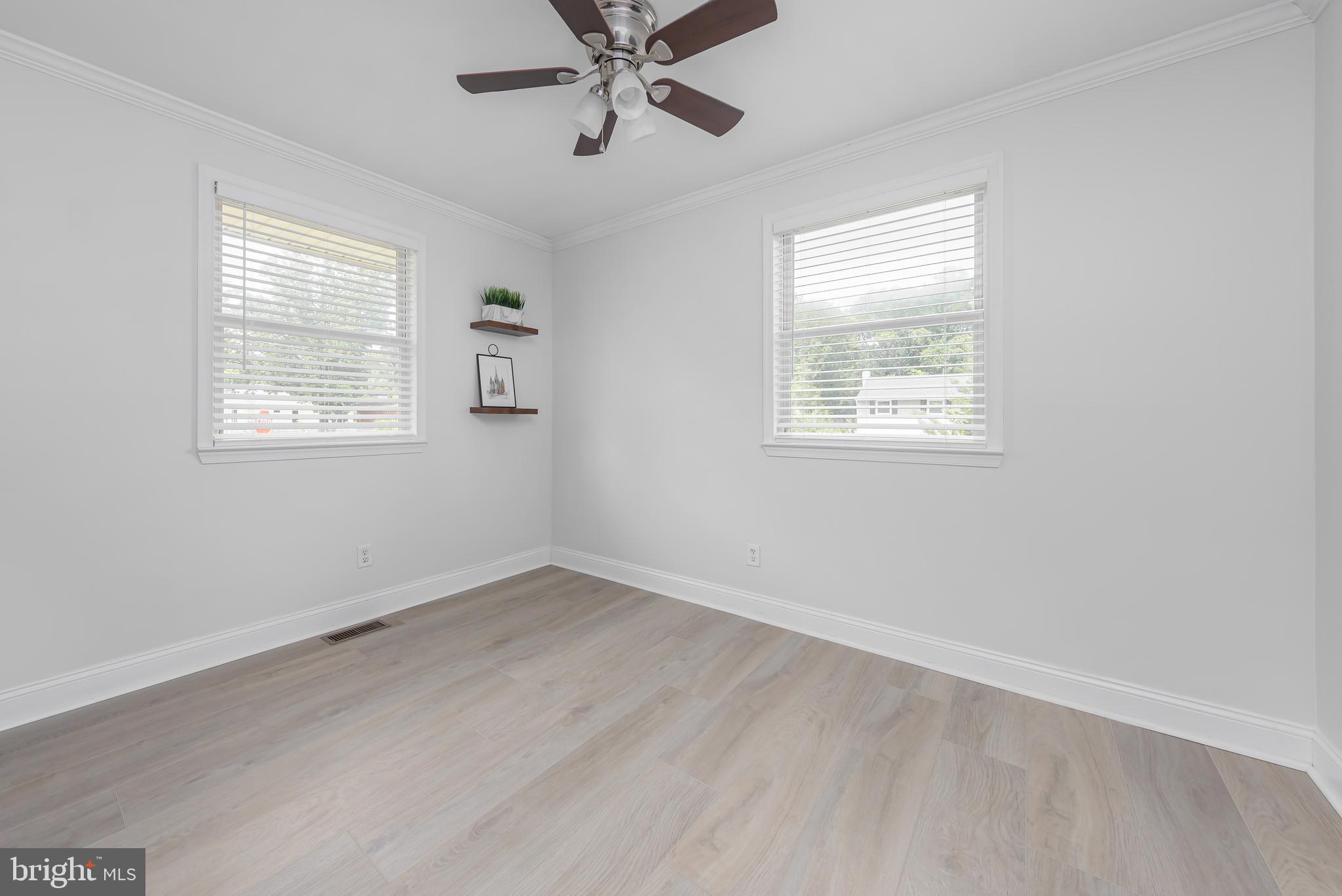 31 Hill Drive Pine Hill, NJ 08021 - Photo 12 of 27 an empty room with a window