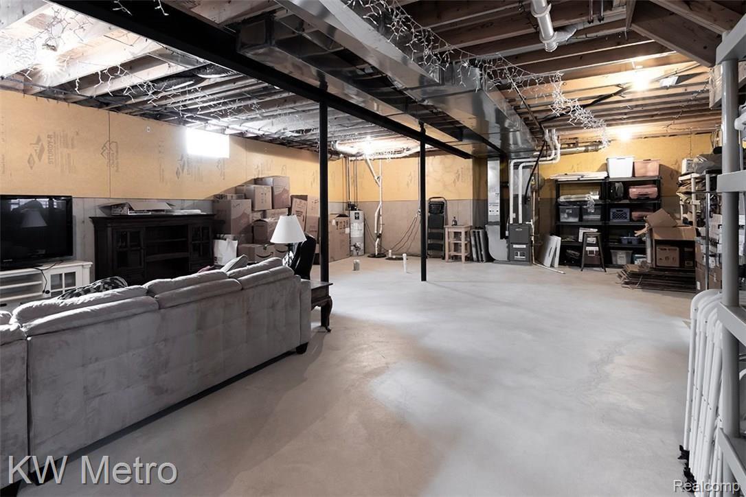 2270 Franklin Road Berkley, MI 48072 - Photo 29 of 36 Basement