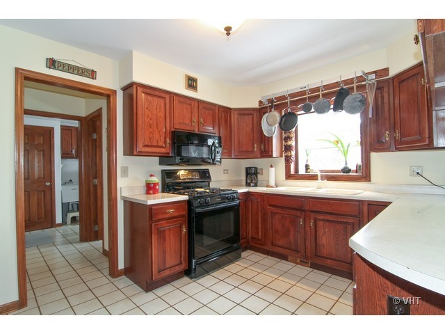 N431 Peter Road Winfield, IL 60190 - Photo 5 of 24