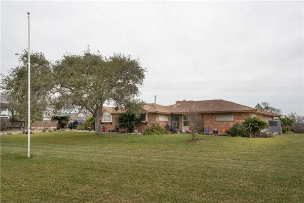$2,950,000 | 6656 Yorktown Boulevard, Corpus Christi, TX 78414