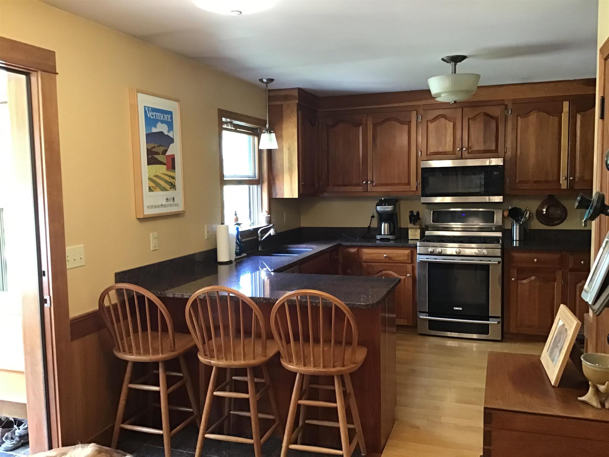 1196 Dothan Road Hartford, VT 05001 - Photo 11 of 40