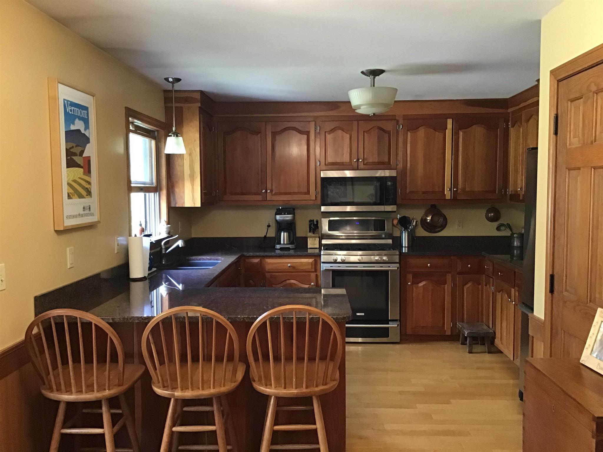 1196 Dothan Road Hartford, VT 05001 - Photo 14 of 40