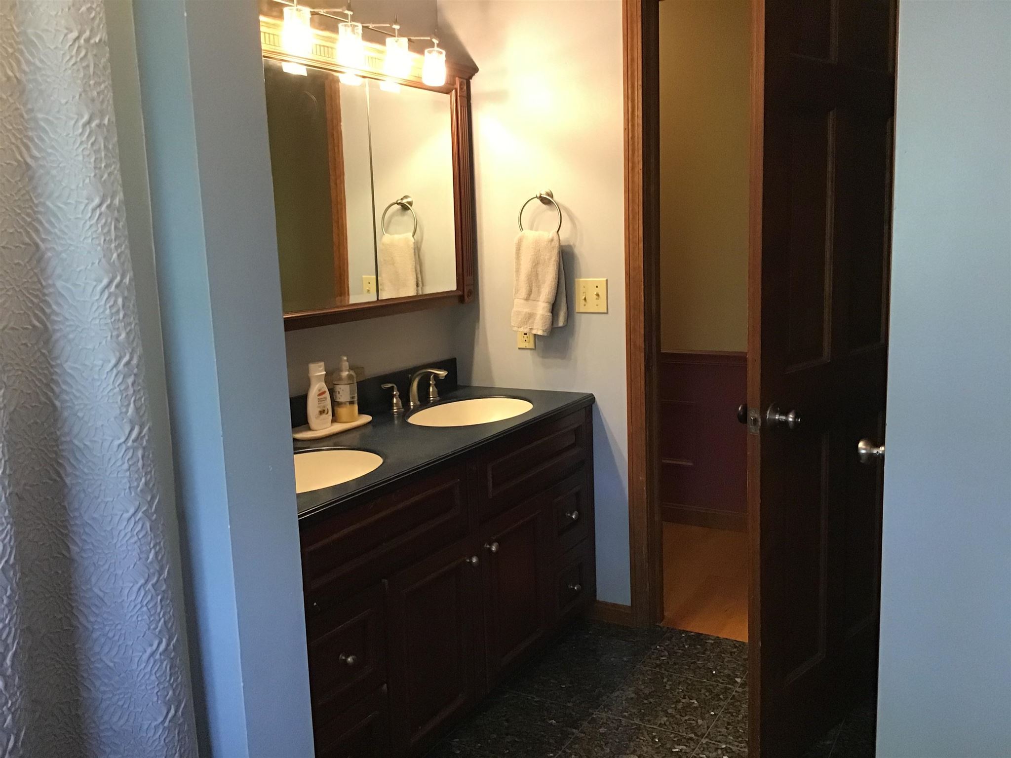 1196 Dothan Road Hartford, VT 05001 - Photo 26 of 40