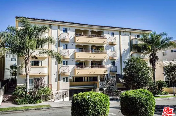 $5,800 | 1828 Glendon Avenue, Unit PH3, Los Angeles, CA 90025
