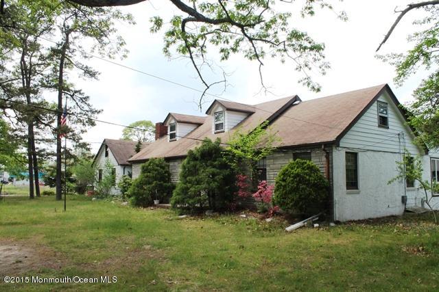 558 Mantoloking Road Brick, NJ 08723 - Photo 1 of 16 558 Mantoloking Road