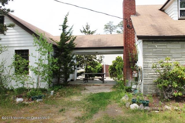 558 Mantoloking Road Brick, NJ 08723 - Photo 12 of 16 Breezeway