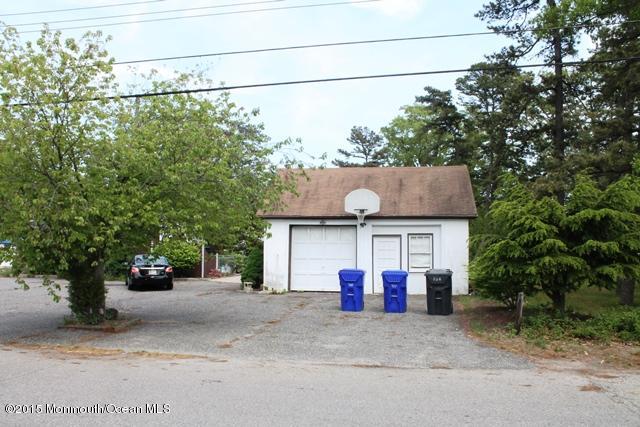 558 Mantoloking Road Brick, NJ 08723 - Photo 5 of 16 Detached Garage