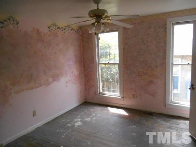 520 Chavis Way Raleigh, NC 27601 - Photo 13 of 13 an empty room with a window