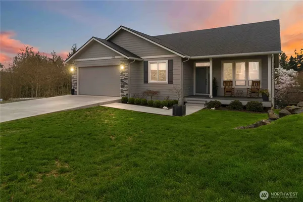 $695,000 | 121 Altavista Road, Longview, WA 98632