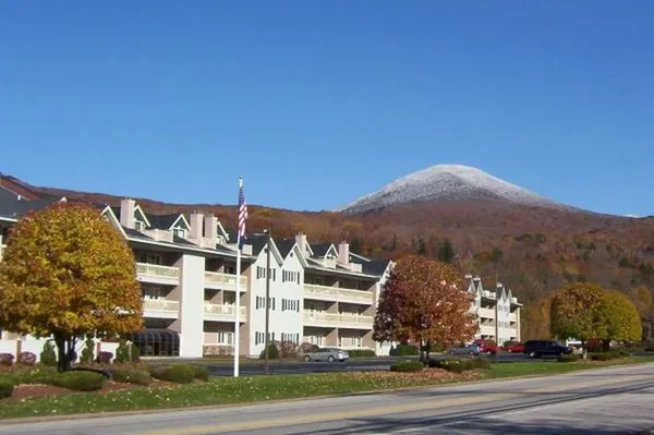 $540,000 | 227 Main Street, Unit 320, Lincoln, NH 03251