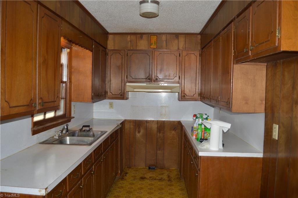 1082 Delta Church Road Sandy Ridge, NC 27046 - Photo 3 of 10