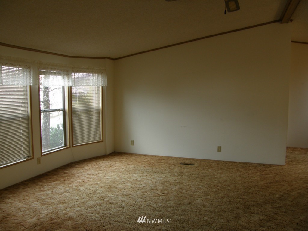 252 Ho Hum Lane Aberdeen, WA 98520 - Photo 3 of 20 Gallery Image 3
