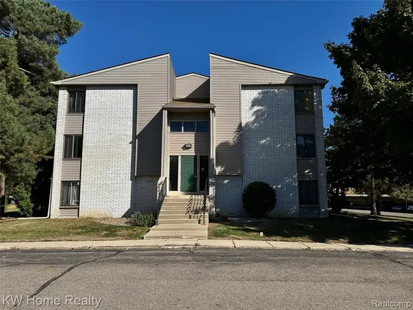 $1,100 | 32005 West 12 Mile Road, Unit 301, Farmington, MI 48334