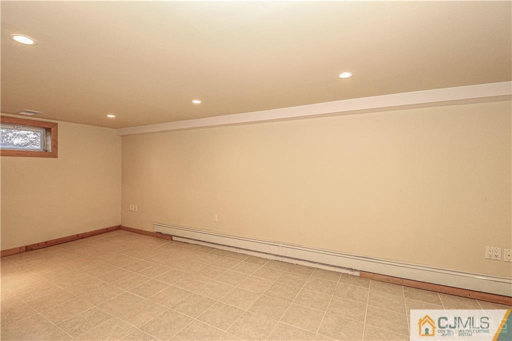 173 Old Post Road Edison, NJ 08817 - Photo 30 of 36 a view of an empty room