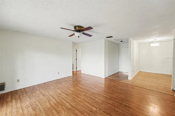 $350,000 | 6481 Elmhurst Court, Pinellas Park, FL 33782