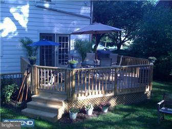 521 Marks Road Oreland, PA 19075 - Photo 10 of 12 Deck