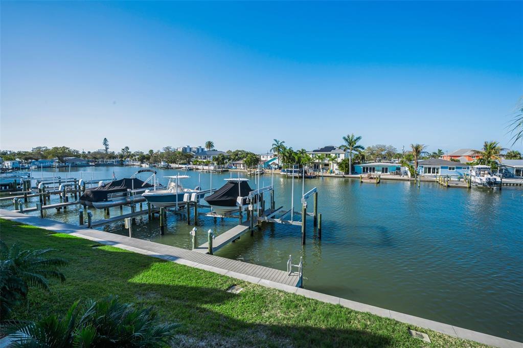 140 Marcdale Boulevard Indian Rocks Beach, FL 33785 - Photo 17 of 71