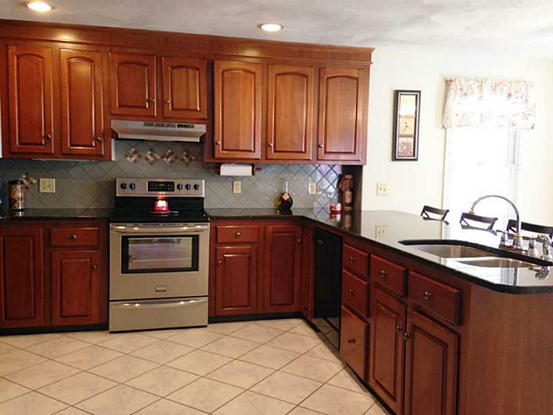 37 Club House Road Coventry, RI 02816 - Photo 3 of 19 Kitchen.
