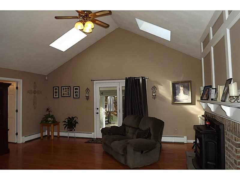 37 Club House Road Coventry, RI 02816 - Photo 5 of 19 Living Room.
