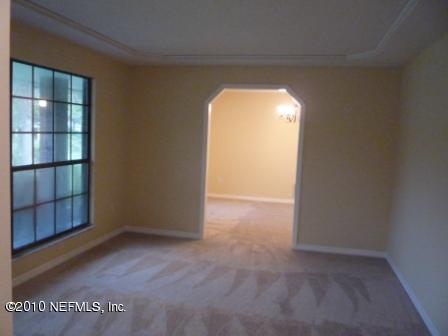 901 Ridgeway Court Orange Park, FL 32065 - Photo 7 of 20 Looking into the living room from the fo