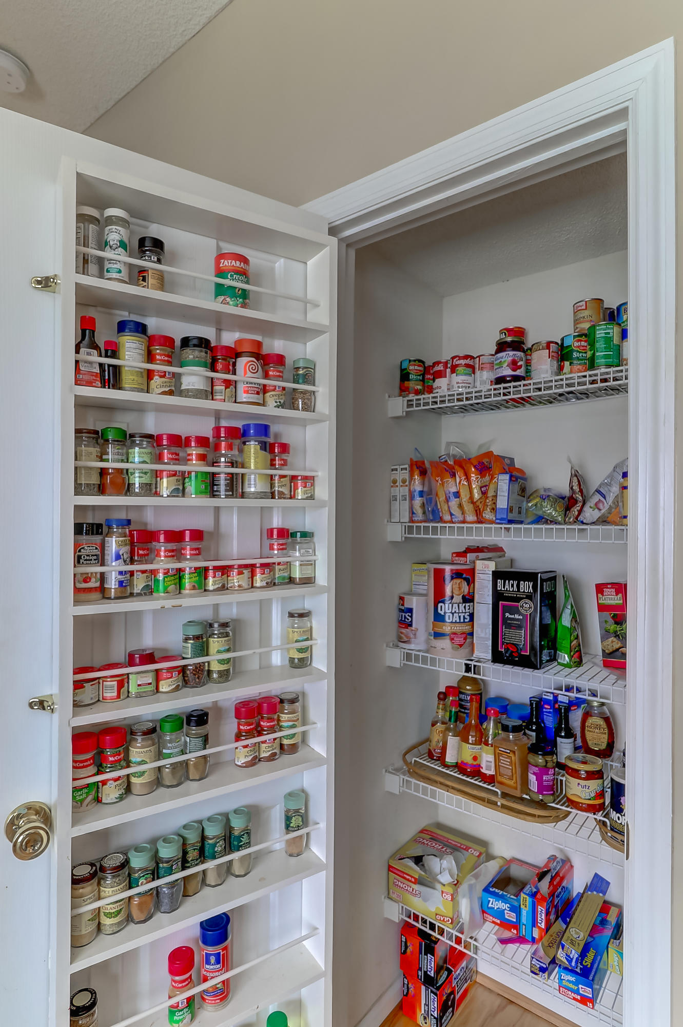 7168 Windmill Creek Road Charleston, SC 29414 - Photo 13 of 39 Pantry