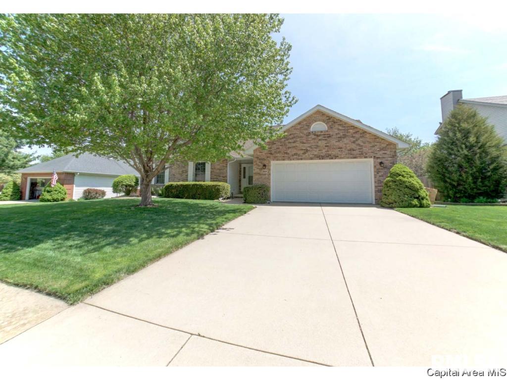 2004 Appleton Drive Springfield, IL 62711 - Photo 2 of 16 Gallery Image 2