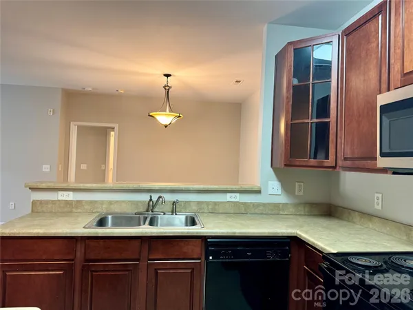 $1,500 | 9823 Hyde Glen Court, Charlotte, NC 28262