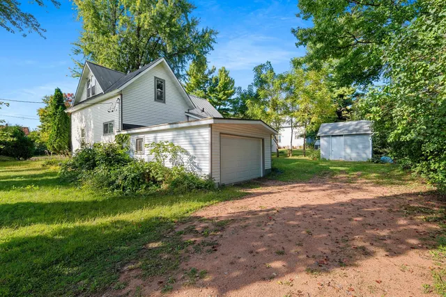 $165,000 | N4404 Highway 49, Poy Sippi, WI 54967