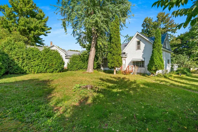 $165,000 | N4404 Highway 49, Poy Sippi, WI 54967