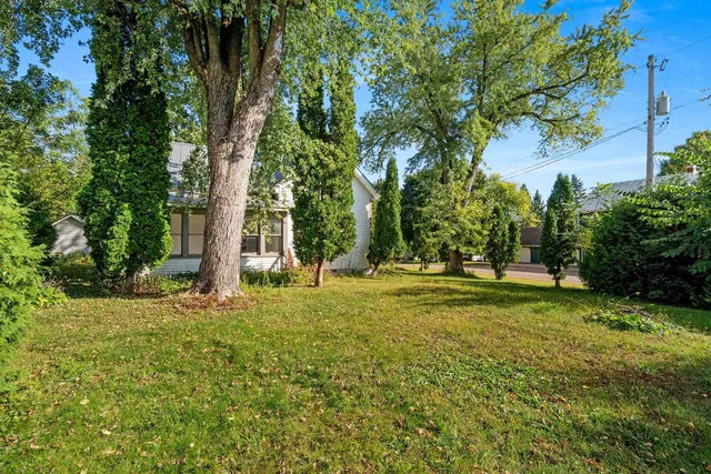 $165,000 | N4404 Highway 49, Poy Sippi, WI 54967