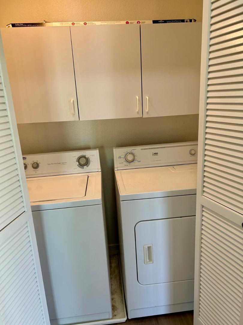 10015 East Mountain View Road, Unit 2009 Scottsdale, AZ 85258 - Photo 18 of 18 a utility room with dryer and washer