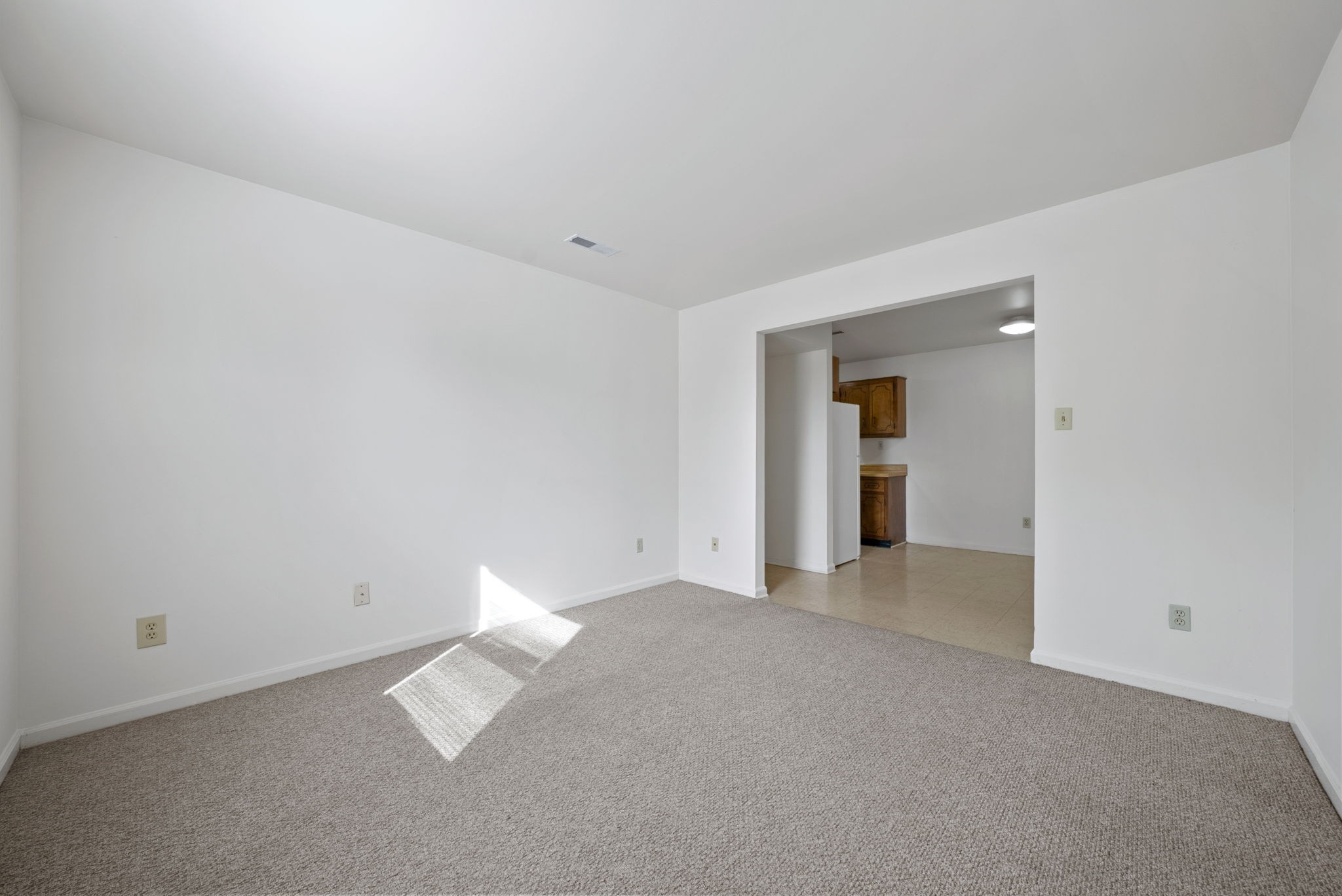 2830 Greenville Road, Unit C4 Hopkinsville, KY 42240 - Photo 10 of 18 a view of a room with an empty space