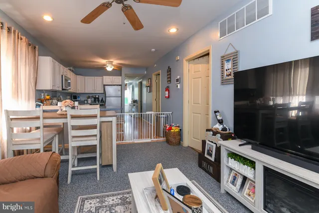 $2,000 | 322 West Washington Street, Paulsboro, NJ 08066