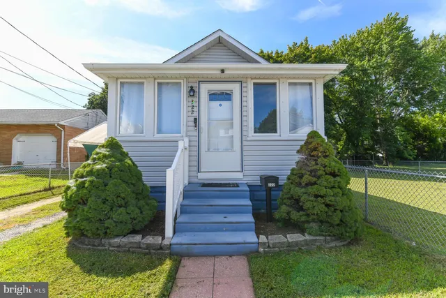 $2,000 | 322 West Washington Street, Paulsboro, NJ 08066