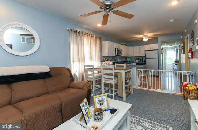 $2,000 | 322 West Washington Street, Paulsboro, NJ 08066