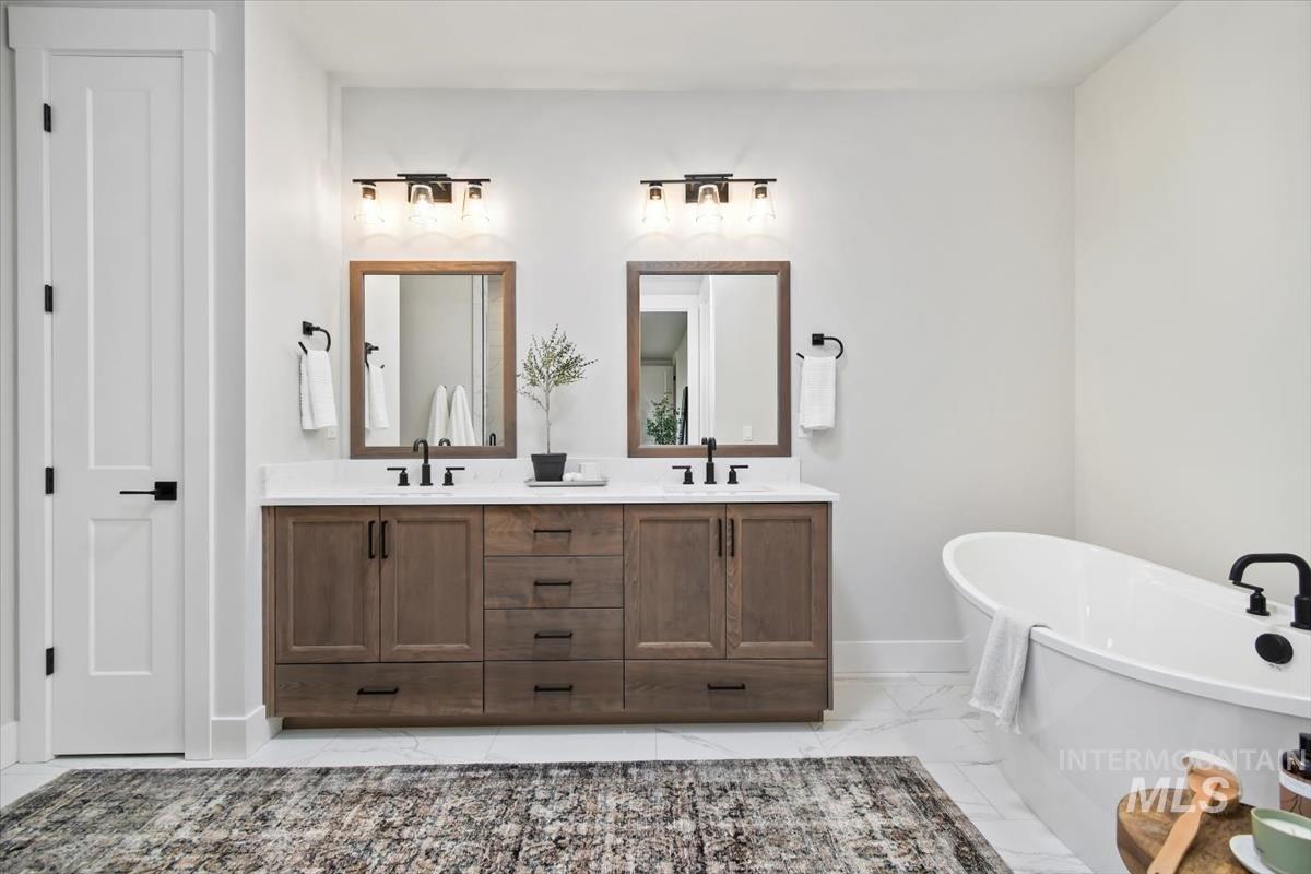 315 South Gearbox Way Boise, ID 83716 - Photo 12 of 14