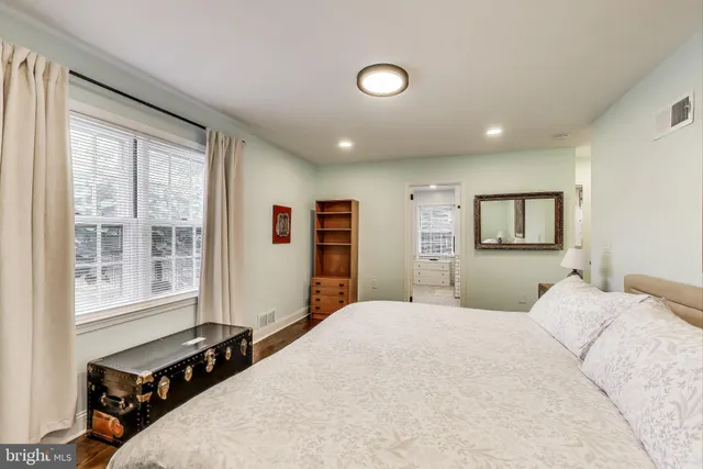 $1,700,000 | 3100 North Glebe Road, Arlington, VA 22207