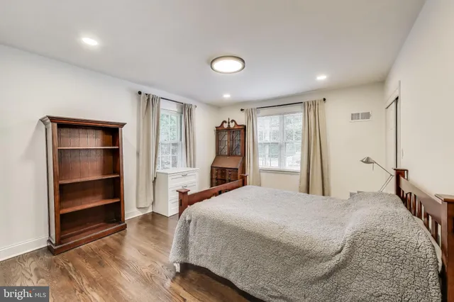 $1,700,000 | 3100 North Glebe Road, Arlington, VA 22207