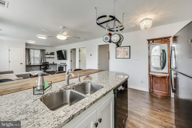 $1,700,000 | 3100 North Glebe Road, Arlington, VA 22207