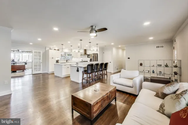 $1,700,000 | 3100 North Glebe Road, Arlington, VA 22207