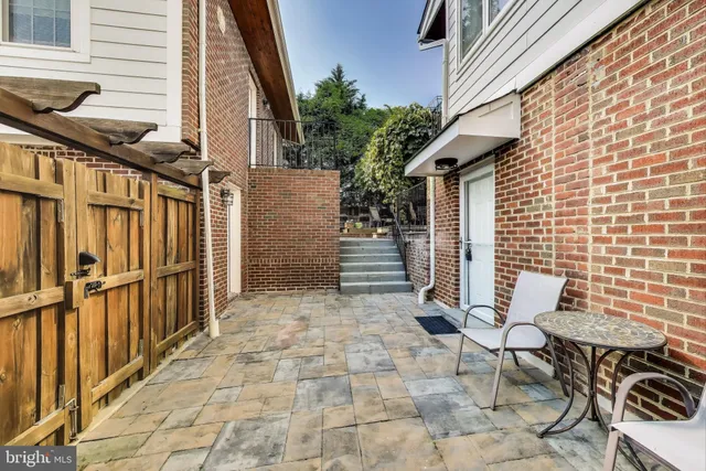 $1,700,000 | 3100 North Glebe Road, Arlington, VA 22207