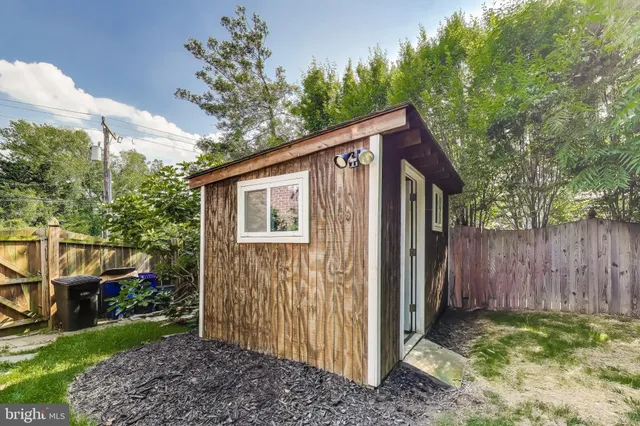 $1,700,000 | 3100 North Glebe Road, Arlington, VA 22207