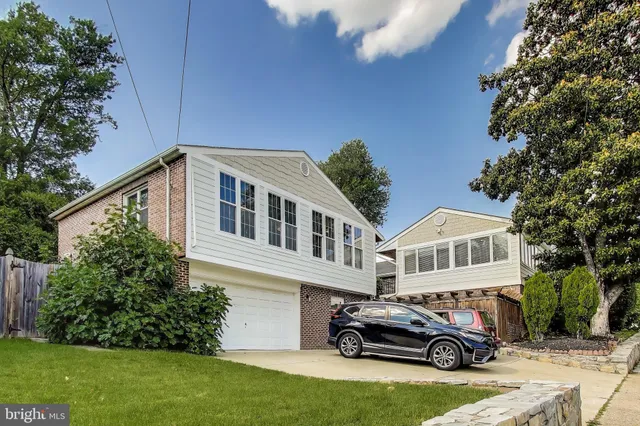 $1,700,000 | 3100 North Glebe Road, Arlington, VA 22207