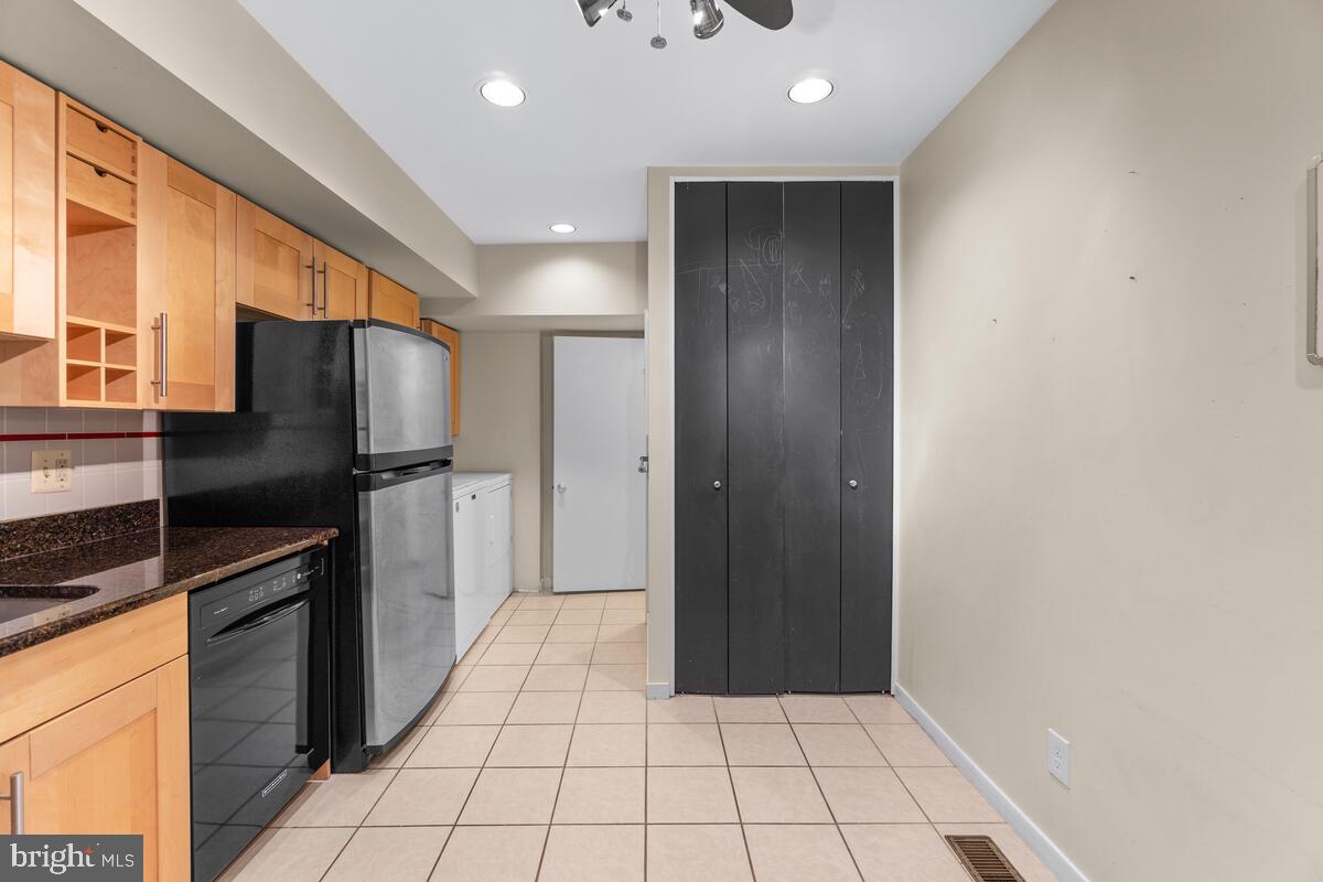 3203 Old Post Drive, Unit 7 Baltimore, MD 21208 - Photo 16 of 39