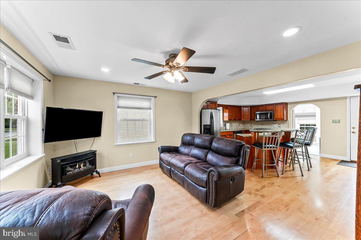 4110 Naamans Creek Road Upper Chichester, PA 19061 - Photo 12 of 39